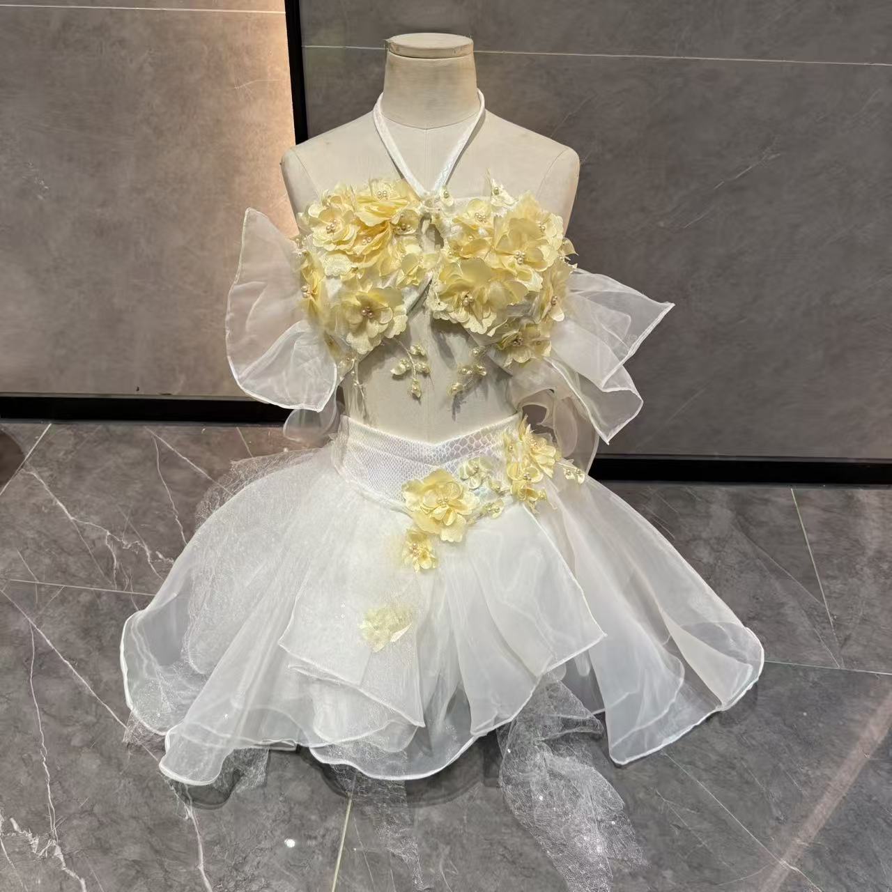 Anime cosplay shooting costume - Aquarium ulasan dan harga